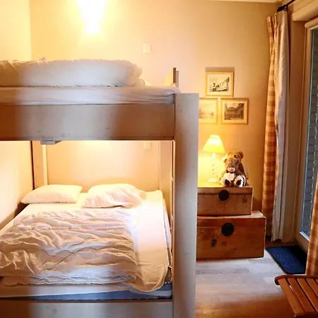 Seaside Comfort With Parking, Cleaning Included 니우포르트