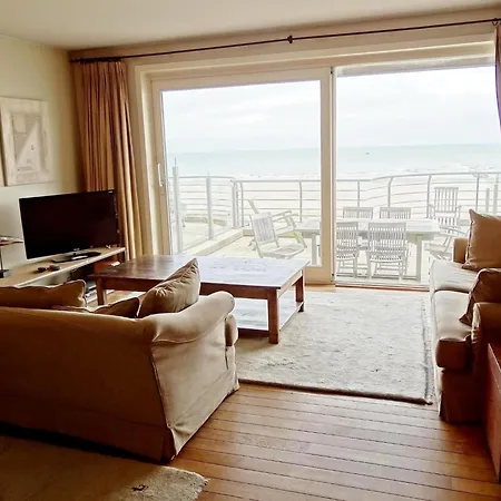 Seaside Comfort With Parking, Cleaning Included *