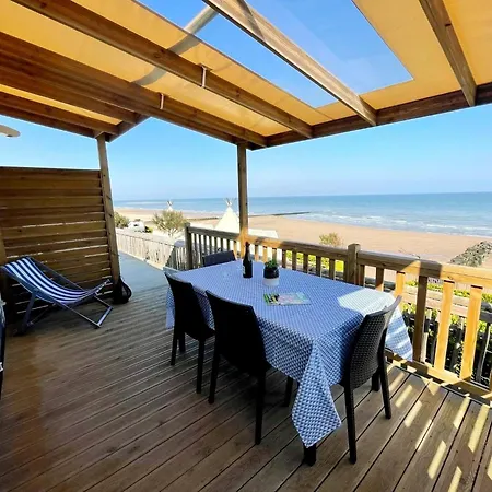 Seaside Comfort With Parking, Cleaning Included Lägenhet Nieuwpoort
