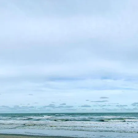 아파트 Seaside Comfort With Parking, Cleaning Included 니우포르트